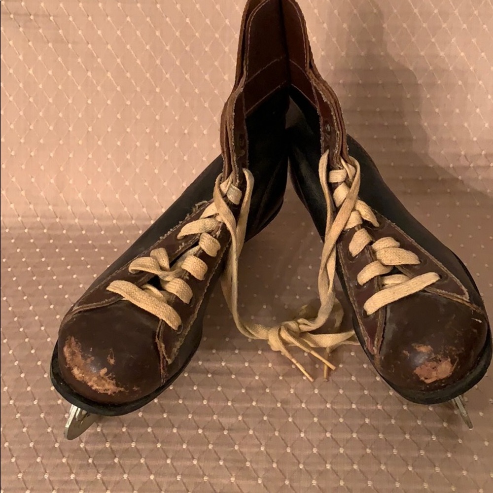 Vintage NHF officially approved Skates